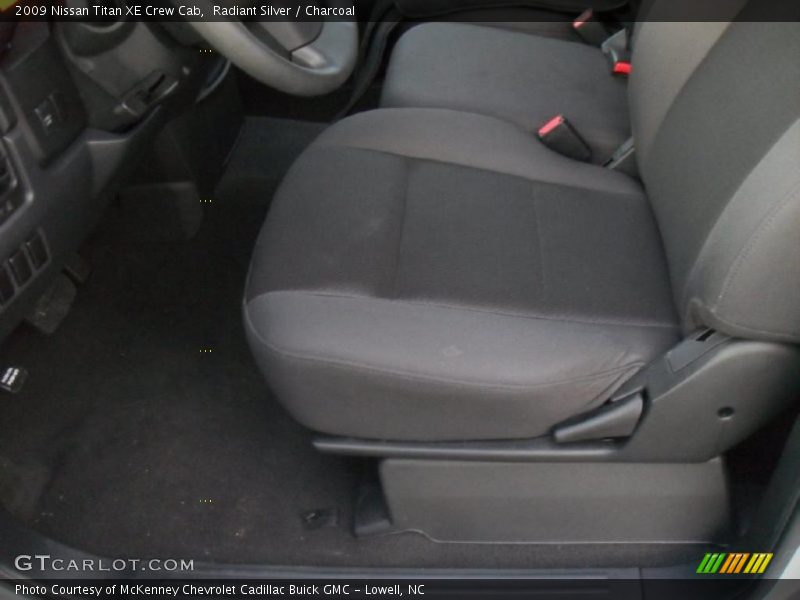 Radiant Silver / Charcoal 2009 Nissan Titan XE Crew Cab