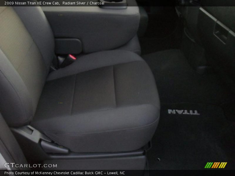Radiant Silver / Charcoal 2009 Nissan Titan XE Crew Cab