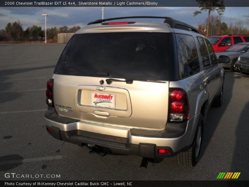 Silverstone Metallic / Light Cashmere/Ebony 2006 Chevrolet TrailBlazer EXT LS 4x4