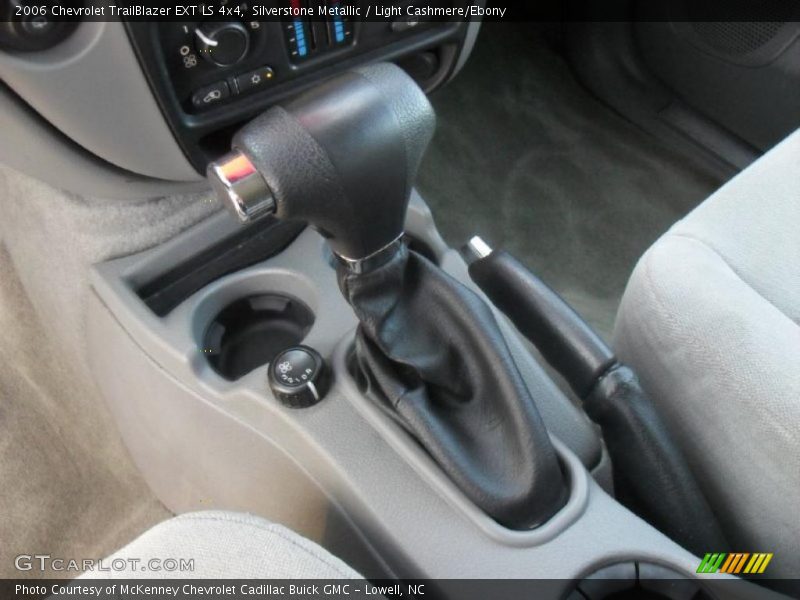 Silverstone Metallic / Light Cashmere/Ebony 2006 Chevrolet TrailBlazer EXT LS 4x4