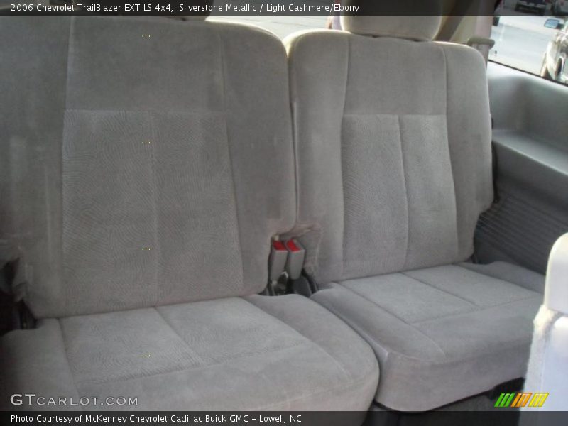 Silverstone Metallic / Light Cashmere/Ebony 2006 Chevrolet TrailBlazer EXT LS 4x4
