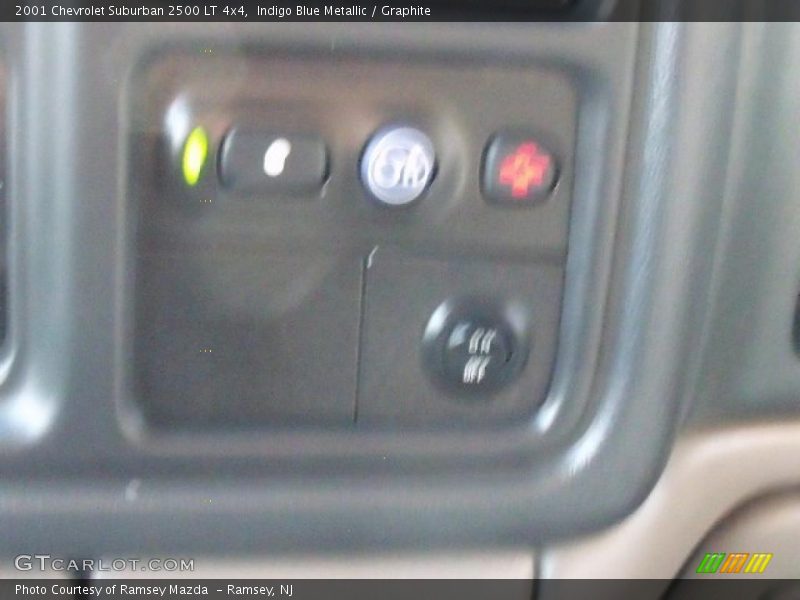 Indigo Blue Metallic / Graphite 2001 Chevrolet Suburban 2500 LT 4x4