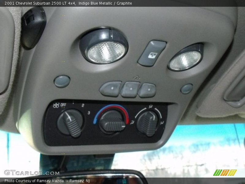 Indigo Blue Metallic / Graphite 2001 Chevrolet Suburban 2500 LT 4x4