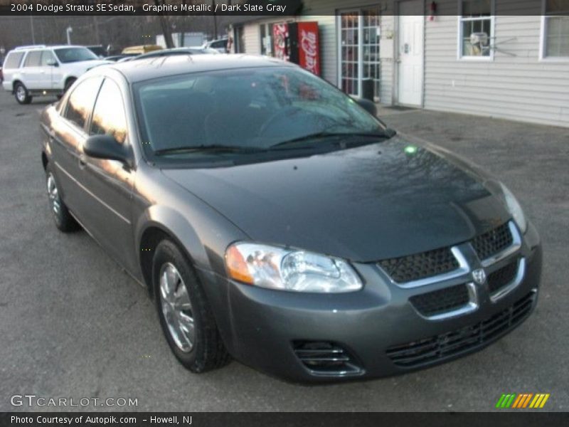 Graphite Metallic / Dark Slate Gray 2004 Dodge Stratus SE Sedan