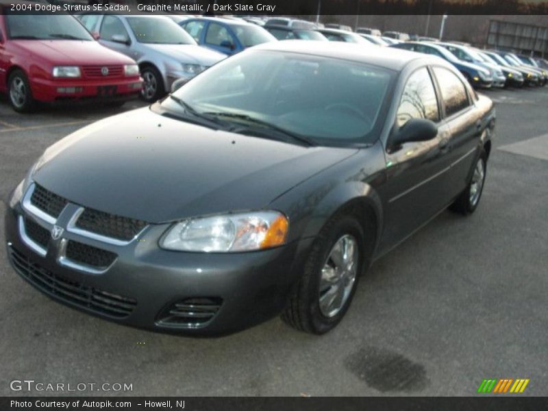 Graphite Metallic / Dark Slate Gray 2004 Dodge Stratus SE Sedan