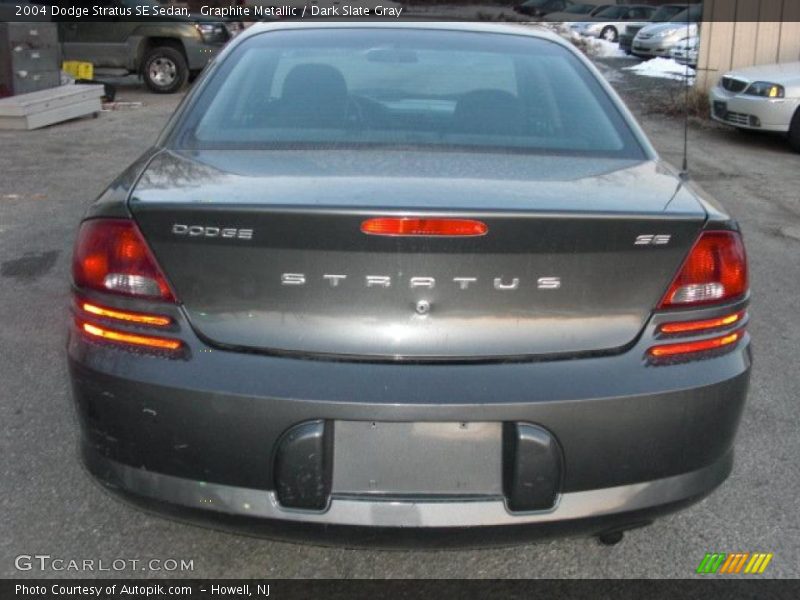 Graphite Metallic / Dark Slate Gray 2004 Dodge Stratus SE Sedan