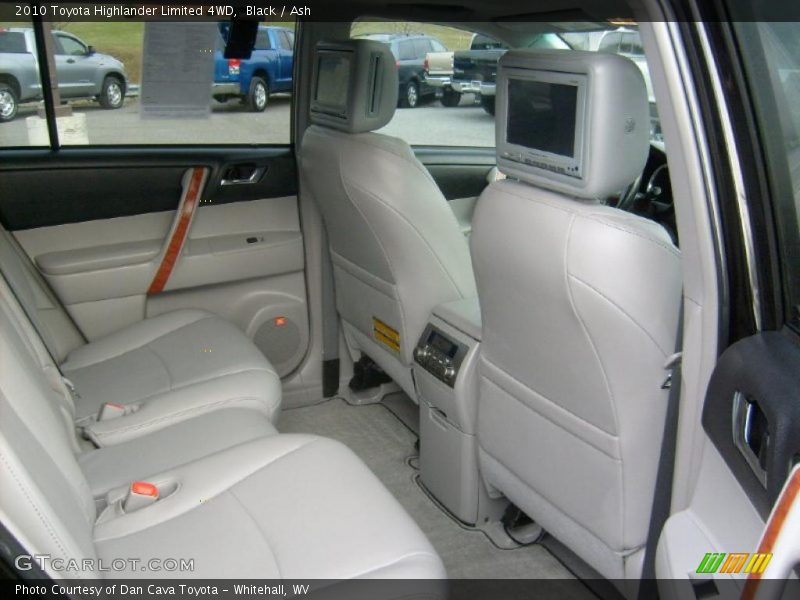 Black / Ash 2010 Toyota Highlander Limited 4WD