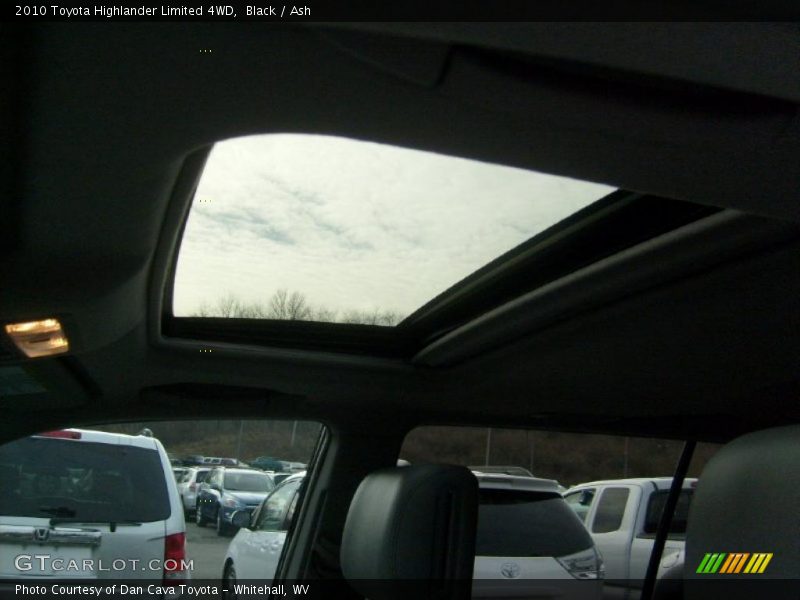 Black / Ash 2010 Toyota Highlander Limited 4WD