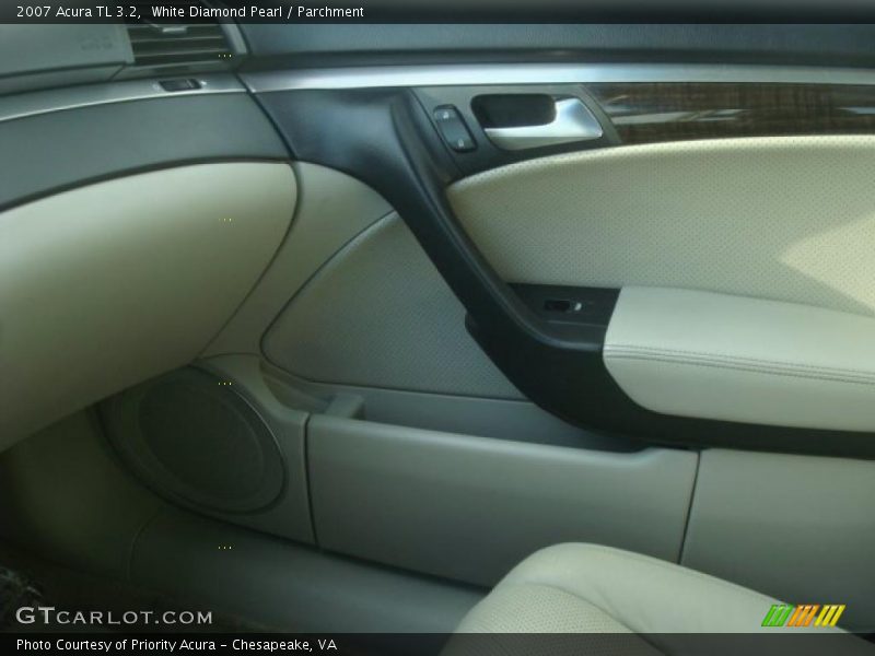 White Diamond Pearl / Parchment 2007 Acura TL 3.2