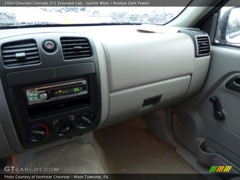 Summit White / Medium Dark Pewter 2004 Chevrolet Colorado Z71 Extended Cab