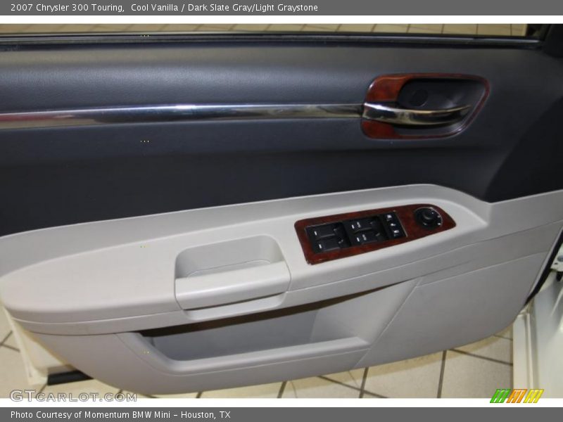 Cool Vanilla / Dark Slate Gray/Light Graystone 2007 Chrysler 300 Touring