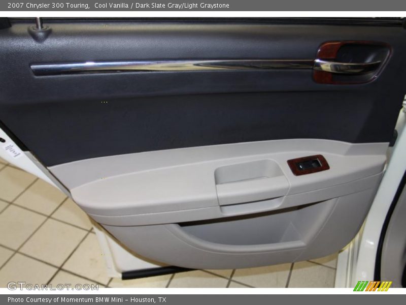 Cool Vanilla / Dark Slate Gray/Light Graystone 2007 Chrysler 300 Touring