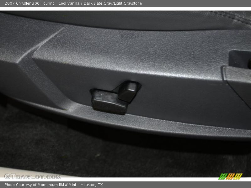 Cool Vanilla / Dark Slate Gray/Light Graystone 2007 Chrysler 300 Touring