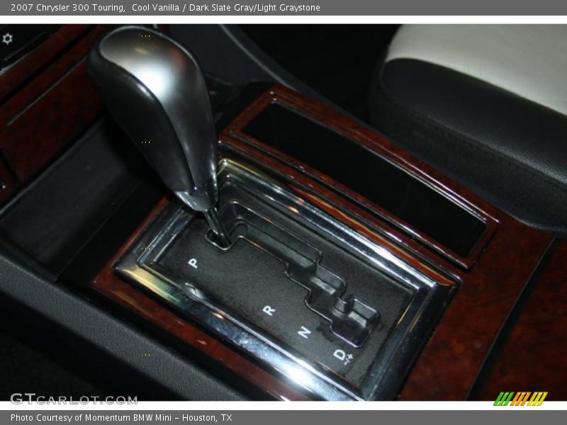 Cool Vanilla / Dark Slate Gray/Light Graystone 2007 Chrysler 300 Touring