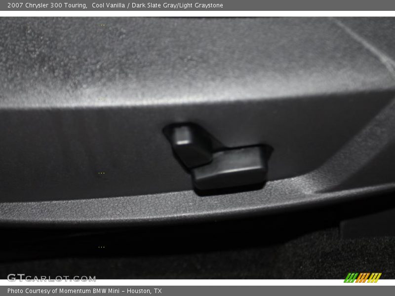 Cool Vanilla / Dark Slate Gray/Light Graystone 2007 Chrysler 300 Touring