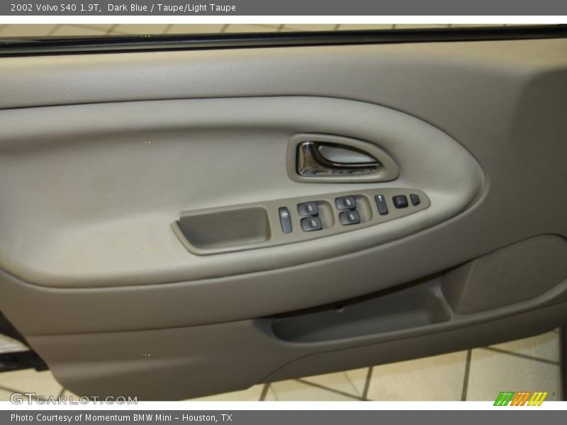 Dark Blue / Taupe/Light Taupe 2002 Volvo S40 1.9T