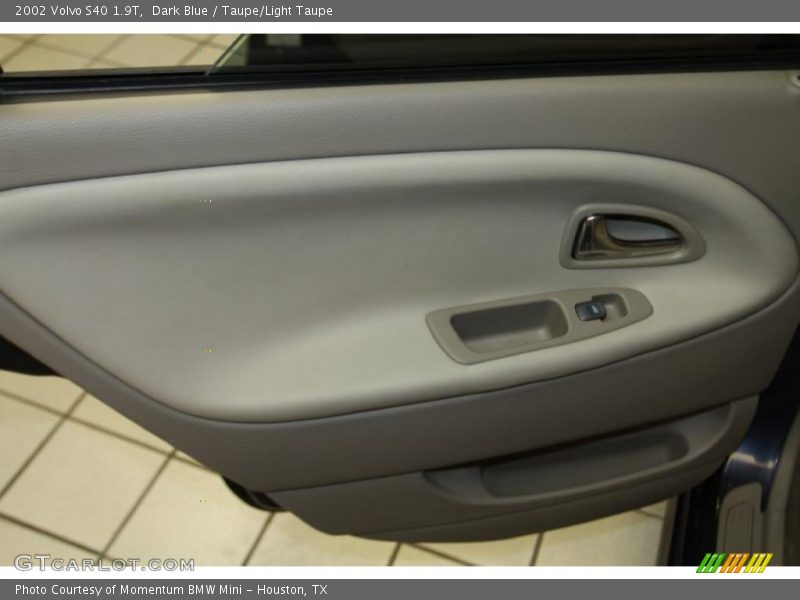 Dark Blue / Taupe/Light Taupe 2002 Volvo S40 1.9T