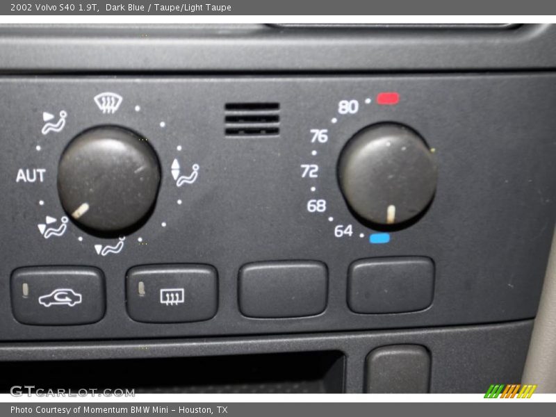 Dark Blue / Taupe/Light Taupe 2002 Volvo S40 1.9T