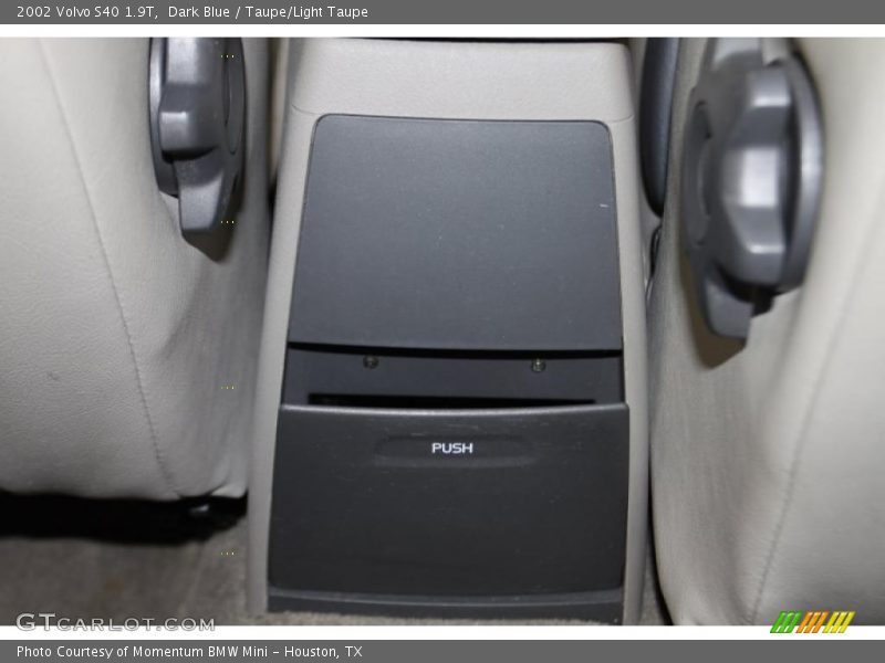 Dark Blue / Taupe/Light Taupe 2002 Volvo S40 1.9T