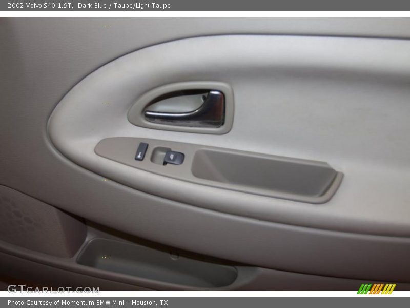 Dark Blue / Taupe/Light Taupe 2002 Volvo S40 1.9T