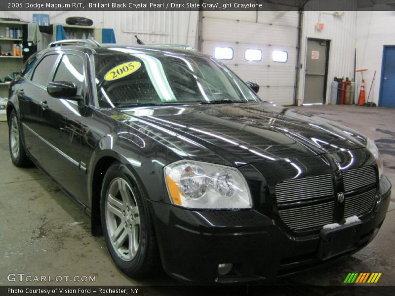 Brilliant Black Crystal Pearl / Dark Slate Gray/Light Graystone 2005 Dodge Magnum R/T