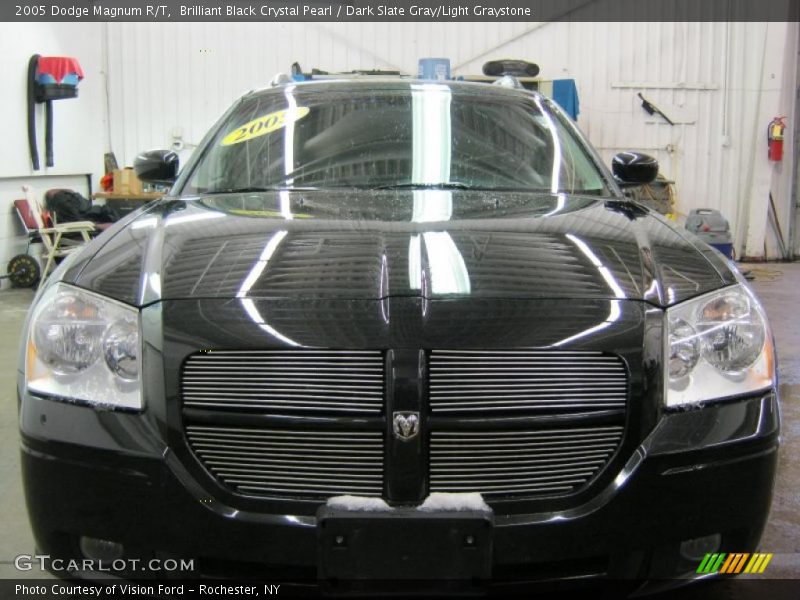 Brilliant Black Crystal Pearl / Dark Slate Gray/Light Graystone 2005 Dodge Magnum R/T