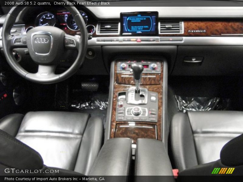 Dashboard of 2008 S8 5.2 quattro