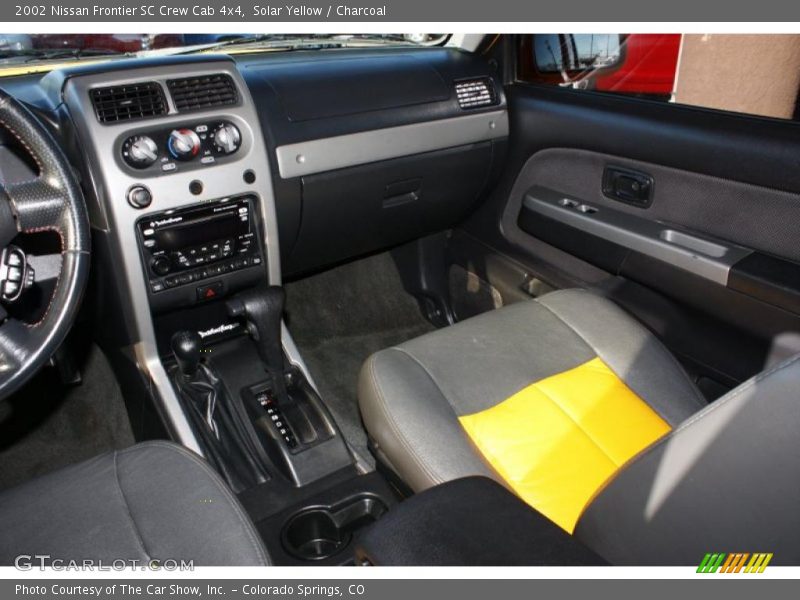 Solar Yellow / Charcoal 2002 Nissan Frontier SC Crew Cab 4x4