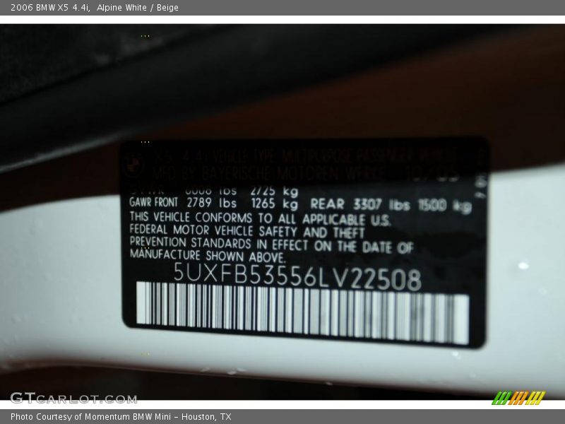 Alpine White / Beige 2006 BMW X5 4.4i