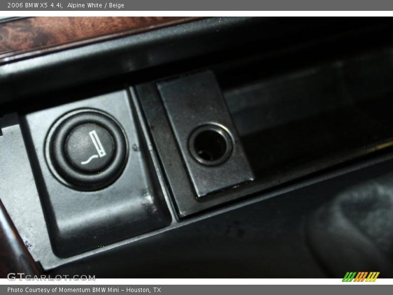 Alpine White / Beige 2006 BMW X5 4.4i