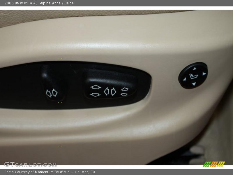 Alpine White / Beige 2006 BMW X5 4.4i