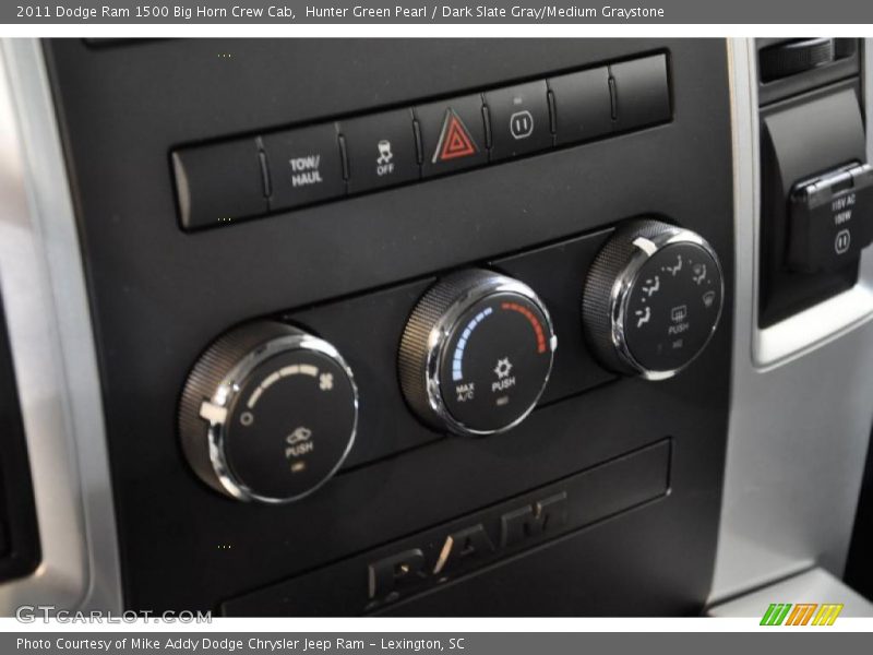 Hunter Green Pearl / Dark Slate Gray/Medium Graystone 2011 Dodge Ram 1500 Big Horn Crew Cab