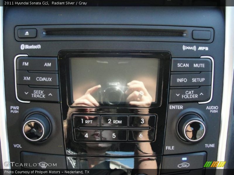 Radiant Silver / Gray 2011 Hyundai Sonata GLS