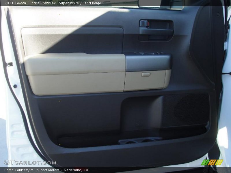Super White / Sand Beige 2011 Toyota Tundra CrewMax