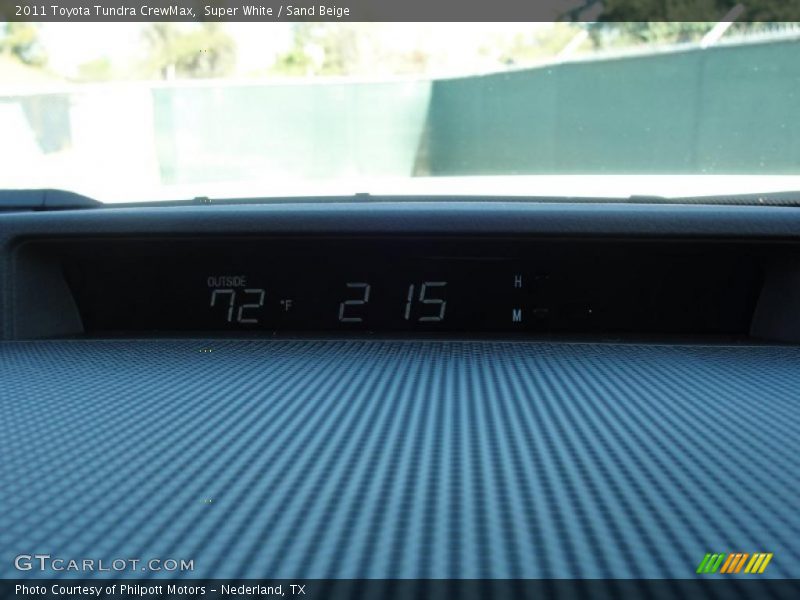 Super White / Sand Beige 2011 Toyota Tundra CrewMax
