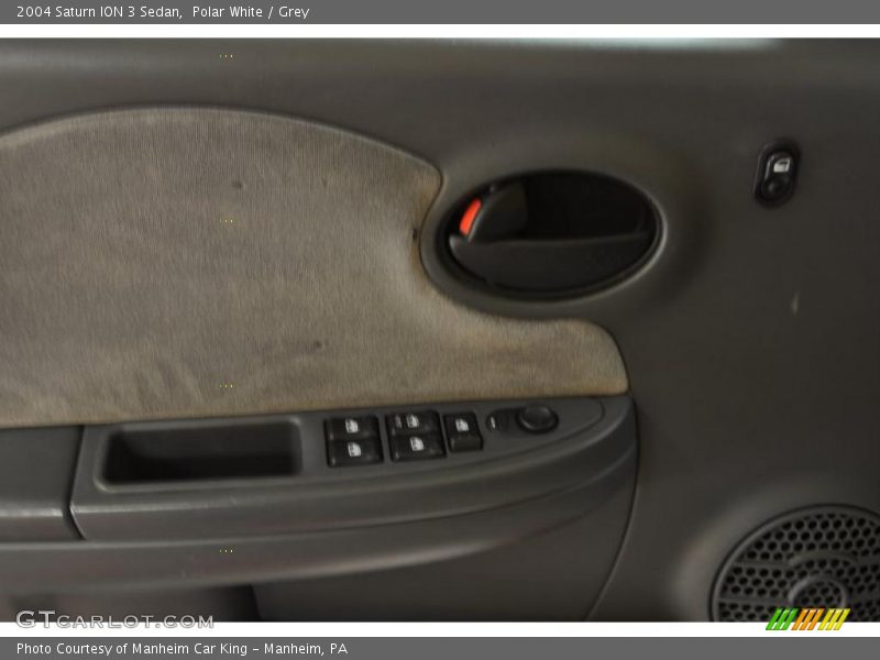 Polar White / Grey 2004 Saturn ION 3 Sedan
