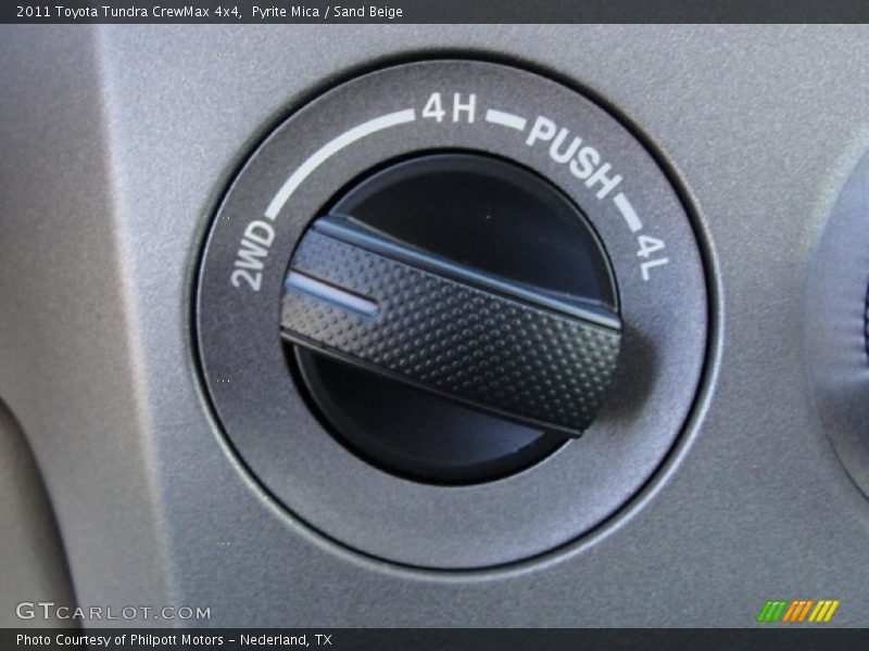 Controls of 2011 Tundra CrewMax 4x4