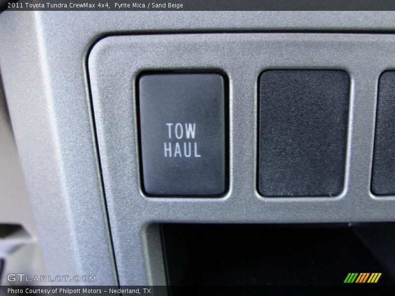 Controls of 2011 Tundra CrewMax 4x4