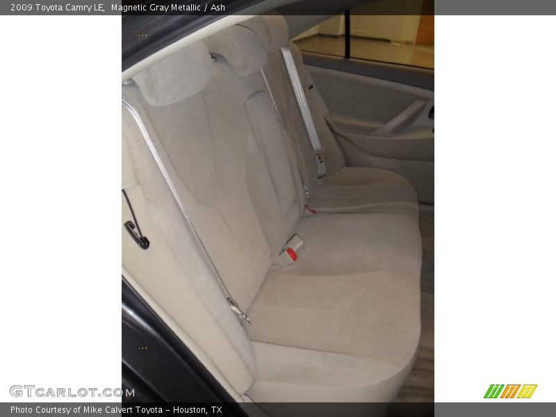 Magnetic Gray Metallic / Ash 2009 Toyota Camry LE