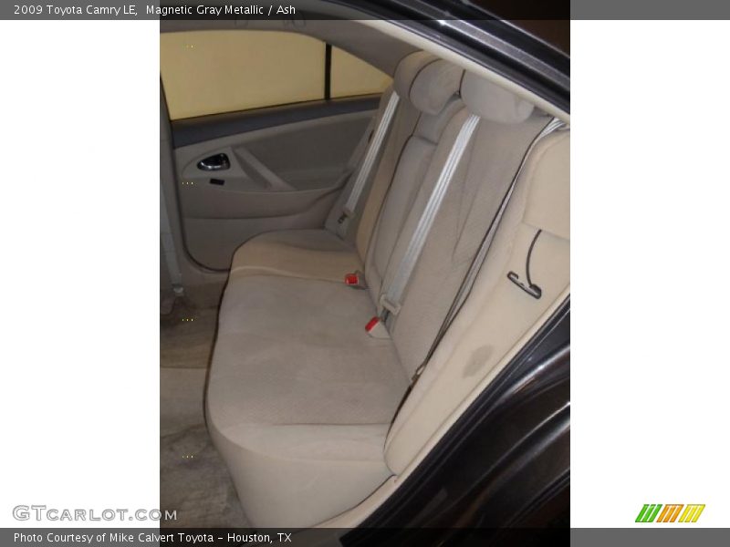 Magnetic Gray Metallic / Ash 2009 Toyota Camry LE