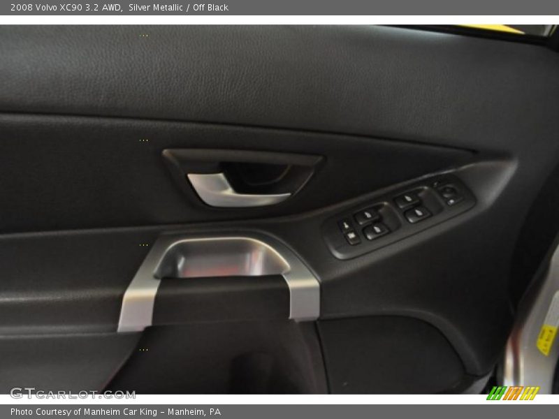 Silver Metallic / Off Black 2008 Volvo XC90 3.2 AWD