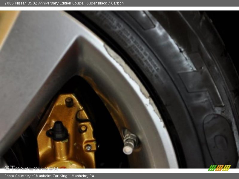 Super Black / Carbon 2005 Nissan 350Z Anniversary Edition Coupe