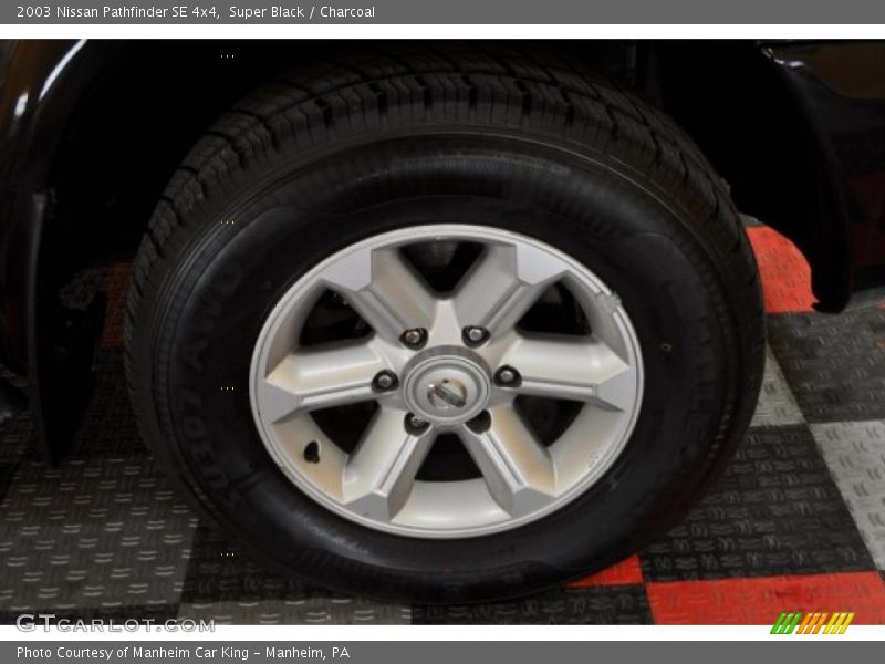 Super Black / Charcoal 2003 Nissan Pathfinder SE 4x4
