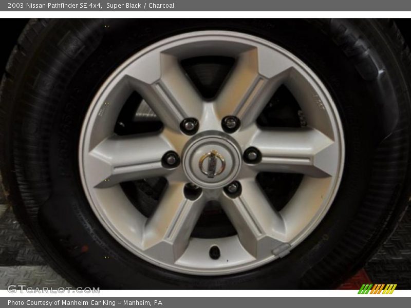 Super Black / Charcoal 2003 Nissan Pathfinder SE 4x4