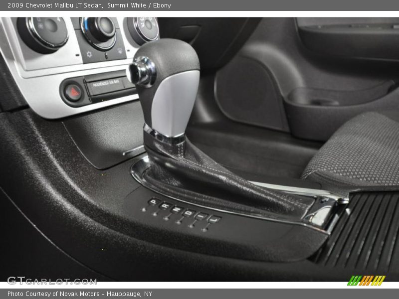 Summit White / Ebony 2009 Chevrolet Malibu LT Sedan