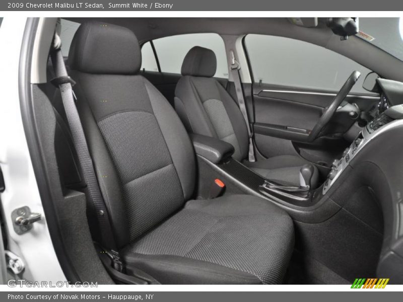 Summit White / Ebony 2009 Chevrolet Malibu LT Sedan