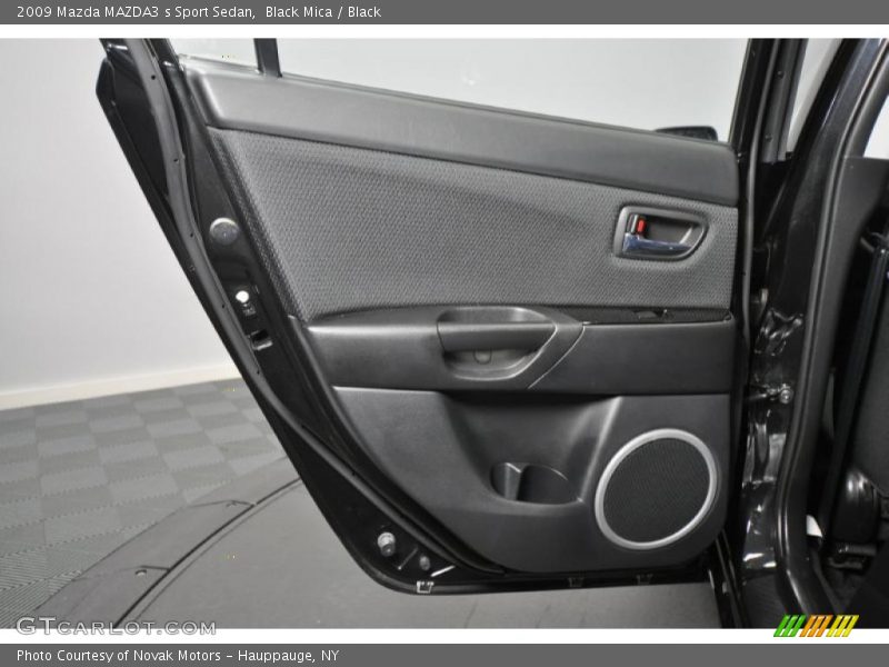 Door Panel of 2009 MAZDA3 s Sport Sedan