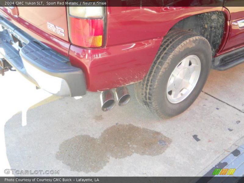 Sport Red Metallic / Neutral/Shale 2004 GMC Yukon SLT