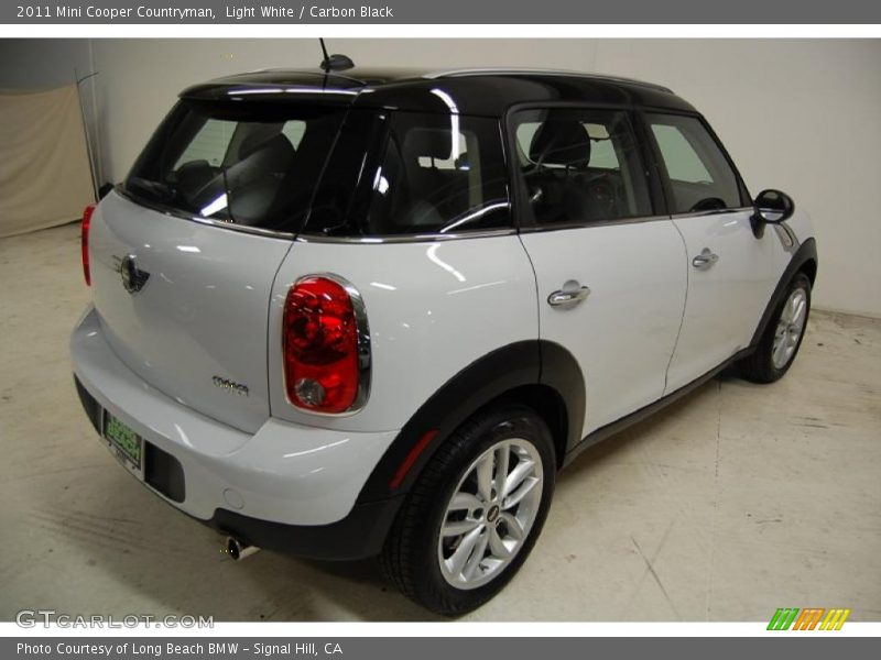 Light White / Carbon Black 2011 Mini Cooper Countryman