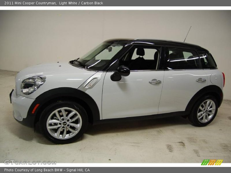 Light White / Carbon Black 2011 Mini Cooper Countryman